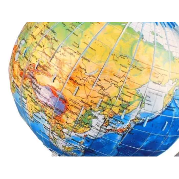 fragment kuli ziemskiej pokazujący kontynenty i oceany