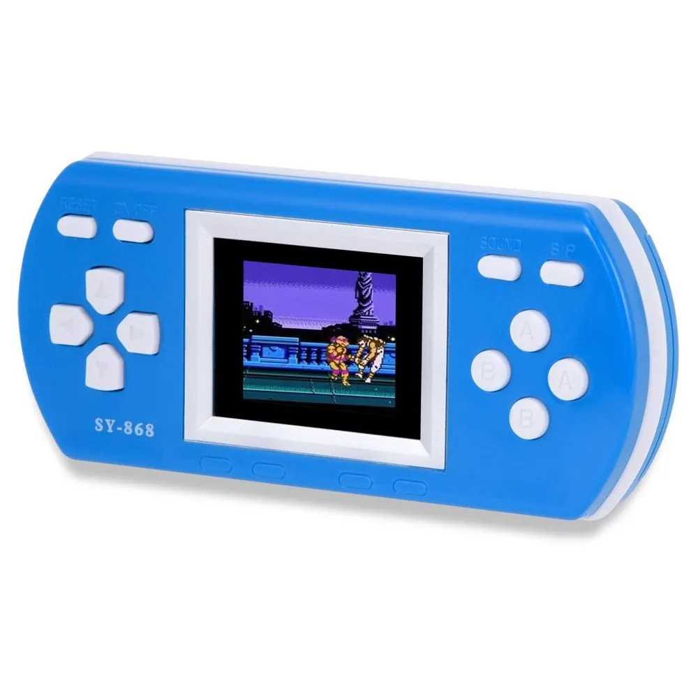 widok kompaktowej konsoli w dłoni użytkownika