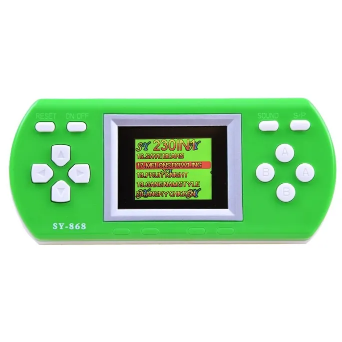 elektroniczna konsola na stole wśród akcesoriów