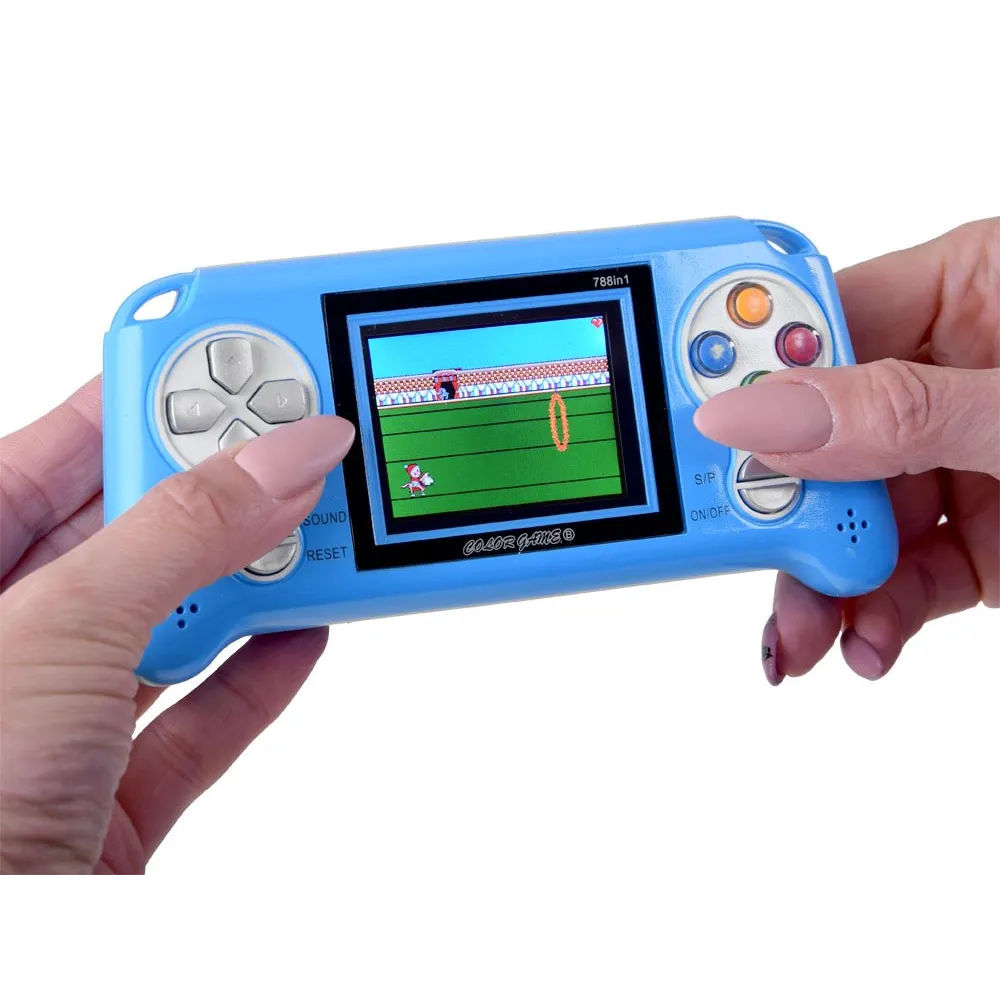 Konsola gierka w kolorowym opakowaniu, widoczna całość zestawu