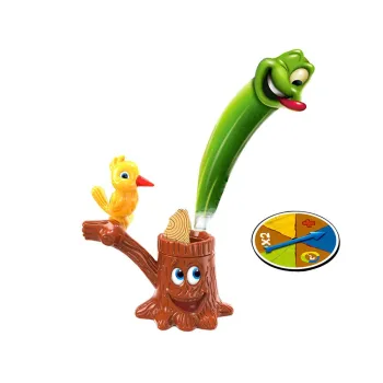 Sprężynowy robaczek wyciągnięty z wnętrza drzewa po wygranej