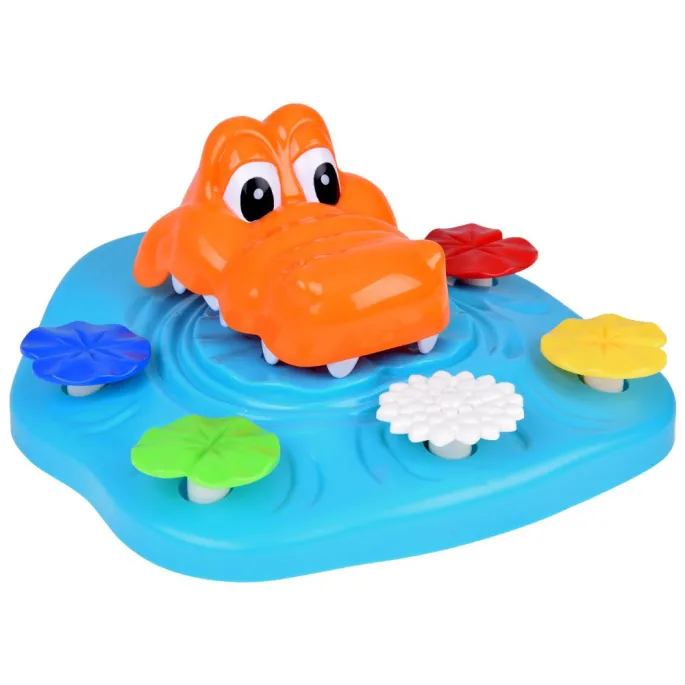 główny element gry głodny krokodyl widoczny z przodu