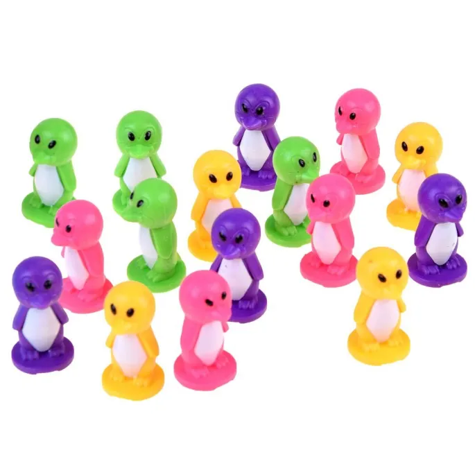 16 kolorowych figurek pingwinów na górze lodowej