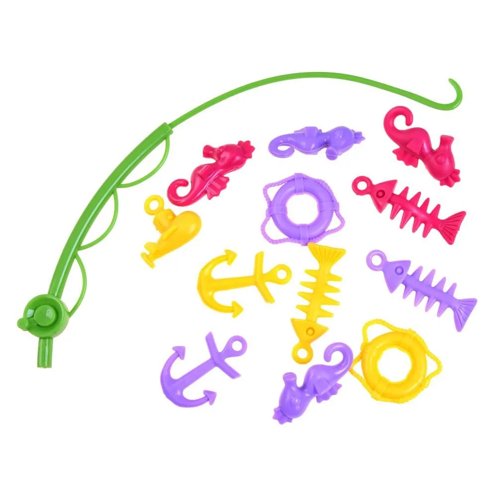 wędka oraz drobne morskie skarby z zestawu gry