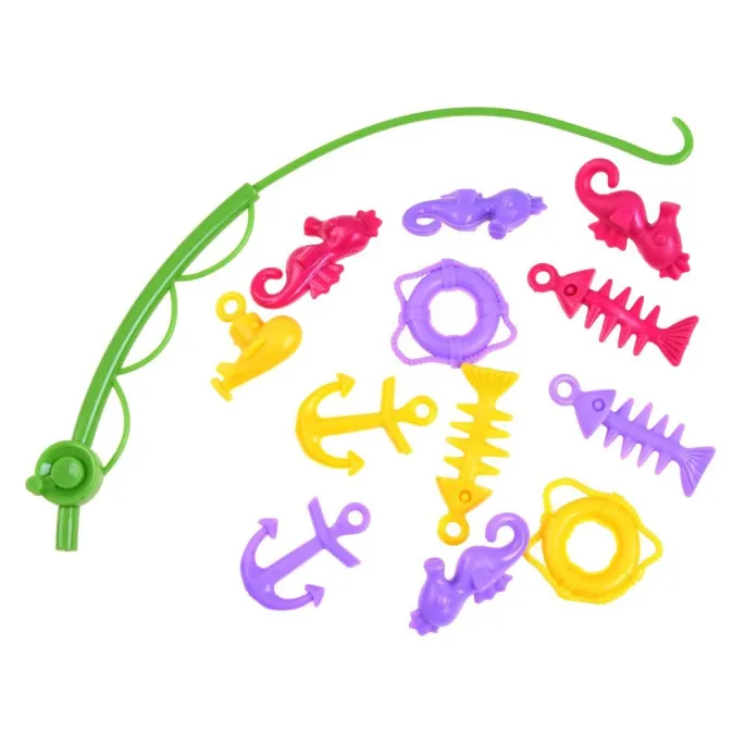 wędka oraz drobne morskie skarby z zestawu gry