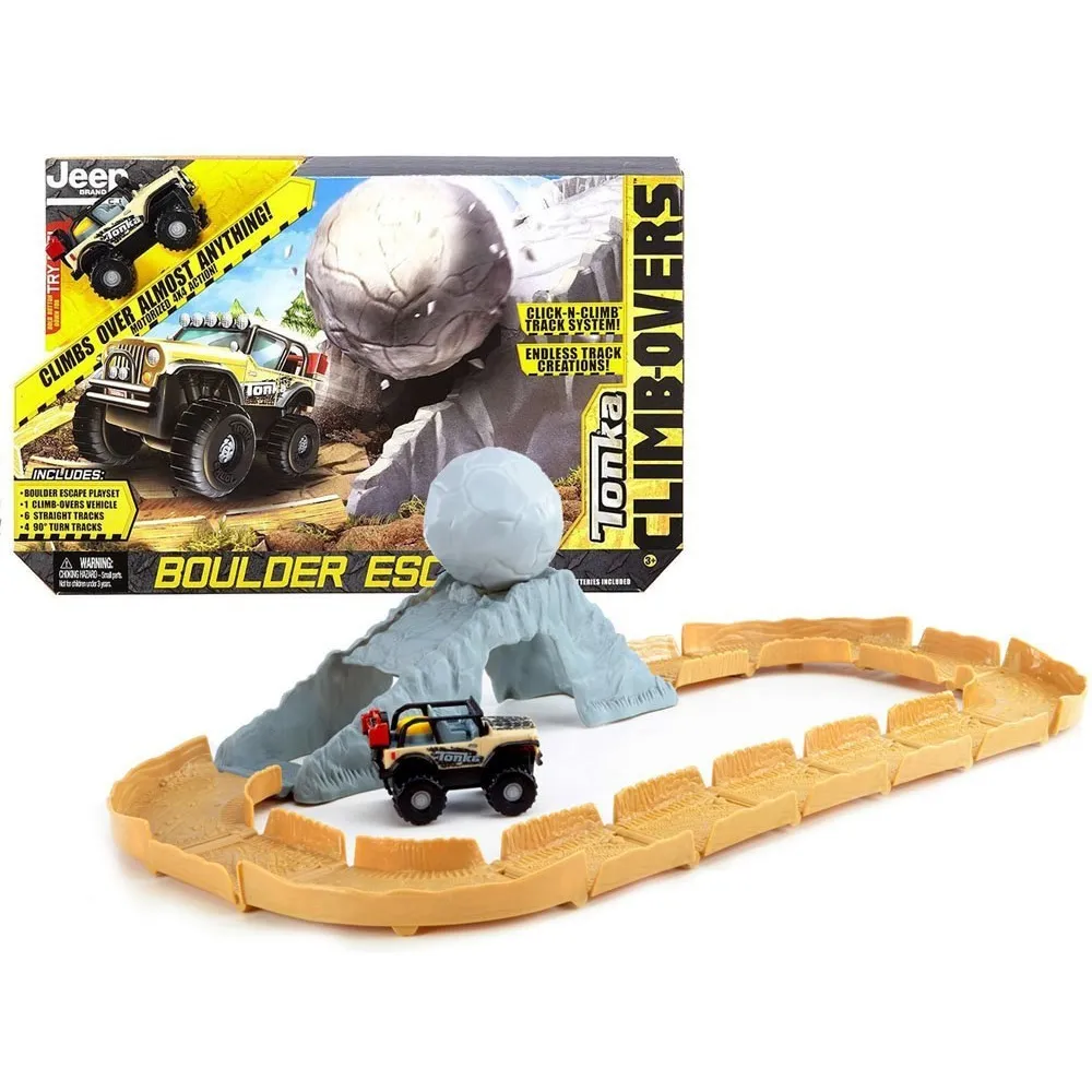 hasbro tor tonka boulder escape z pojazdem na tle głównych elementów zestawu