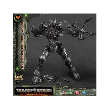 Widoczny detal uzbrojenia kolekcjonerskiej figurki Transformers