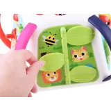 ścianka z pianinkiem krokodyla i klawiszami