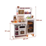 pompowany kran z wodą i dozownikiem w kuchni dla dzieci