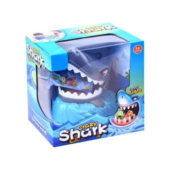 szalony rekin na niebieskiej fali w trakcie aktywnej gry