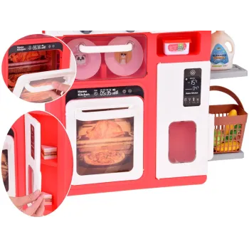 dziecko odgrywające rolę podczas zabawy w gotowanie kuchnią