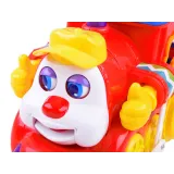 interaktywne ruchome elementy: oczy, usta i komin lokomotywy