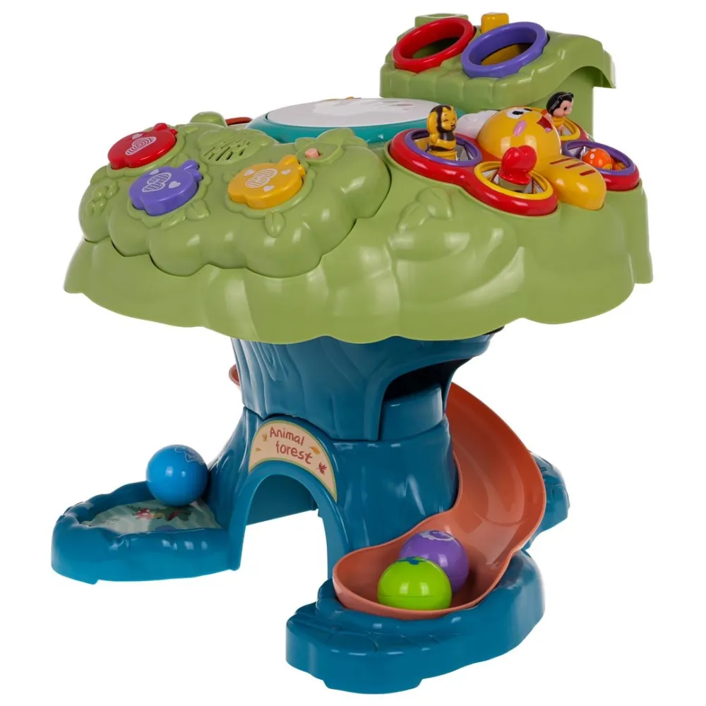 Widok pianinka po bokach drzewka z kolorowymi klawiszami