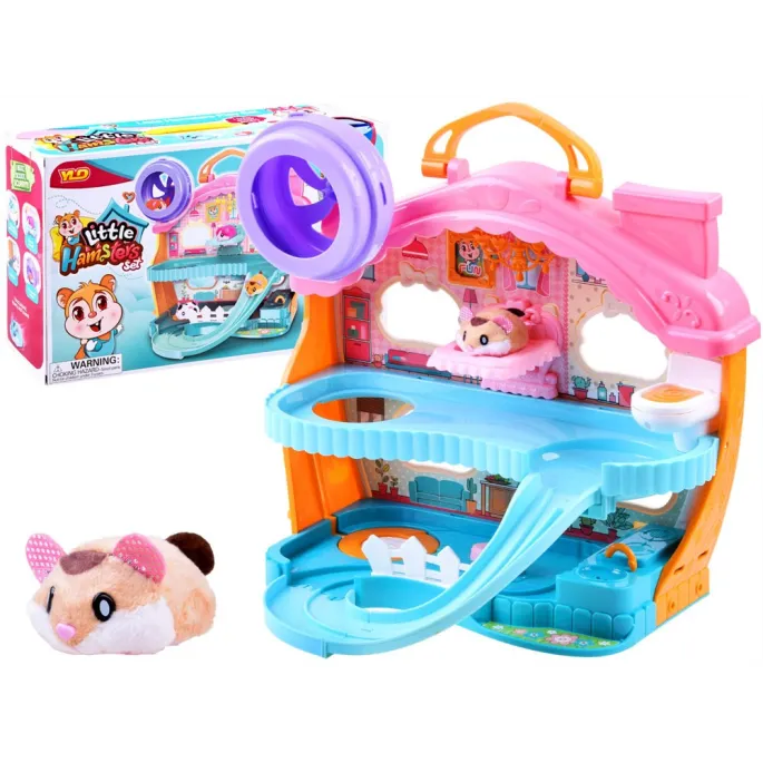 Zjeżdżalnia w domku dla chomika na pierwszym planie