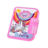 Wnętrze pamiętnika z notatnikiem i miejscem na drobiazgi