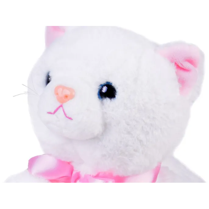 widok pluszowego kotka podczas wykonywania akrobatycznego ruchu