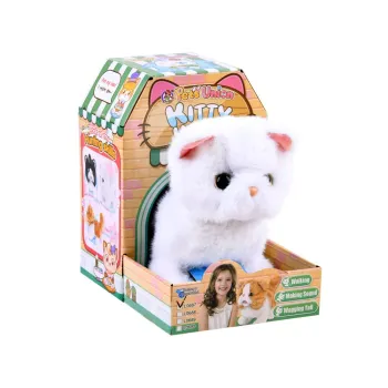 dziecko trzymające interaktywnego kotka psotka w dłoniach