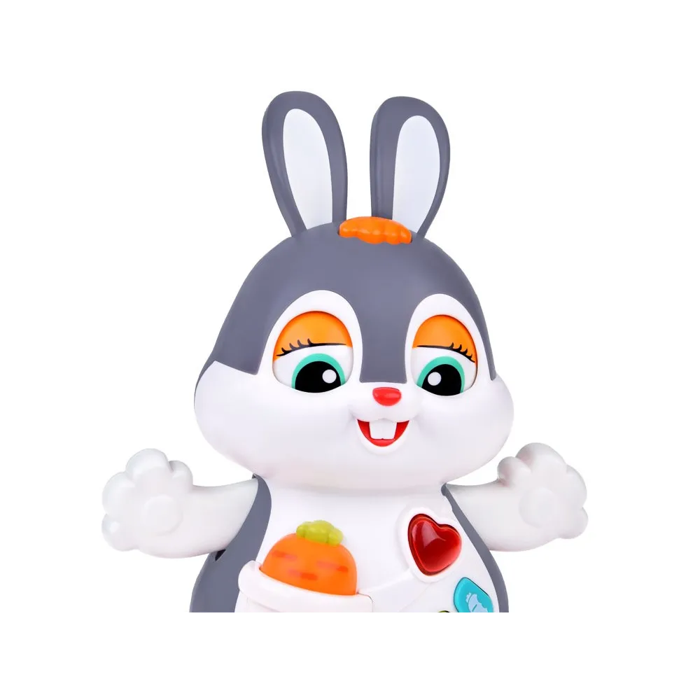 zbliżenie na ruchome łapki i uszy tańczącego królika