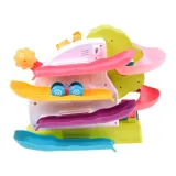 zestaw: tor, kulki i autko w gotowości do zabawy