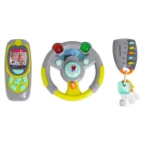 Zbliżenie na kierownicę z efektami dźwiękowymi i świetlnymi