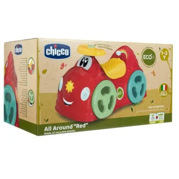 Jeździk All Around Eco+ w kolorze czerwonym na białym tle, widok z boku