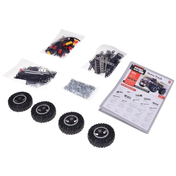 model ciężarówki z gumowymi oponami podczas składania