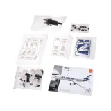 Model pasażerskiego samolotu z widocznymi detalami