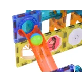 Podświetlana kopuła i kolorowe elementy klocków z serii 3D