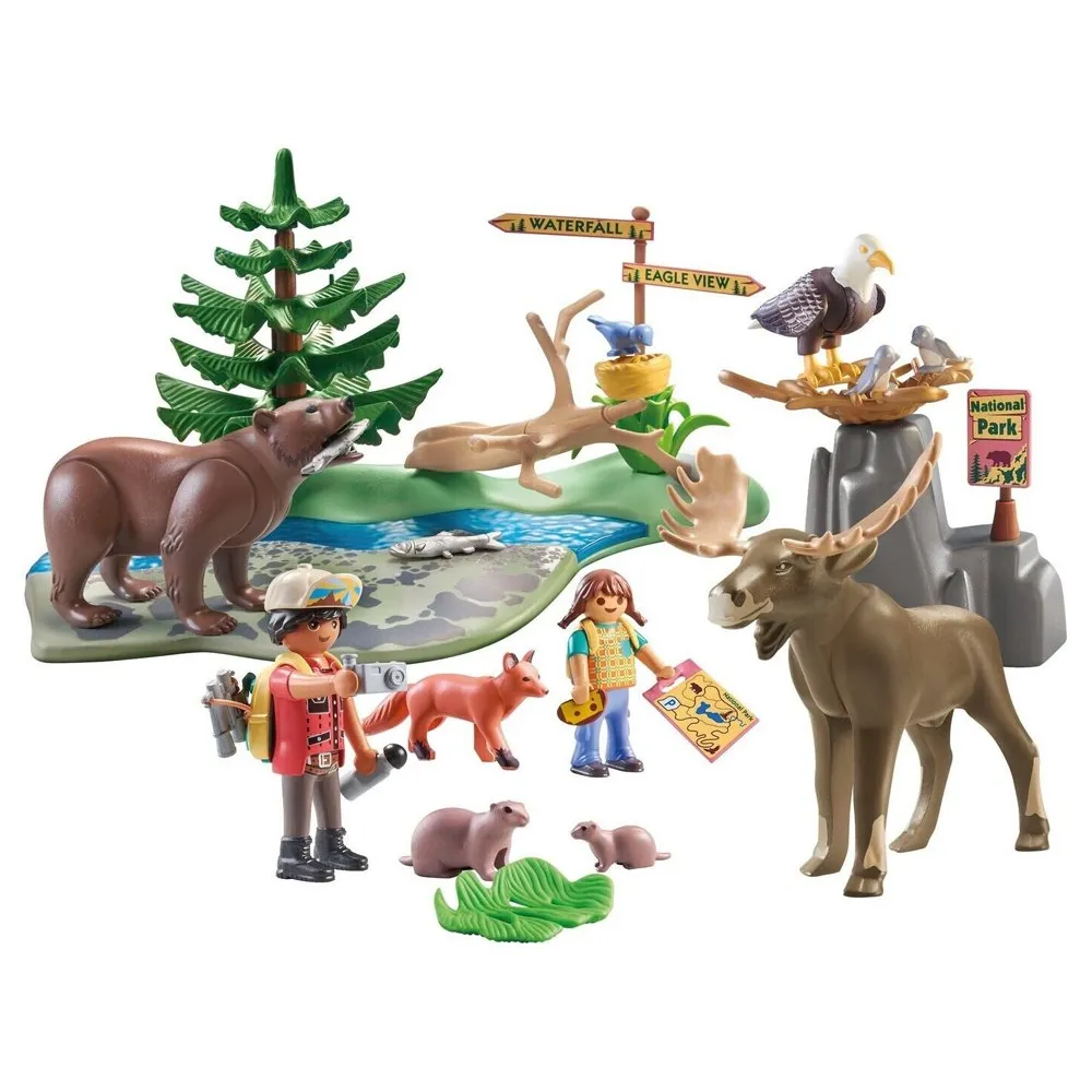 widok zestawu playmobil z leśnymi figurkami i akcesoriami