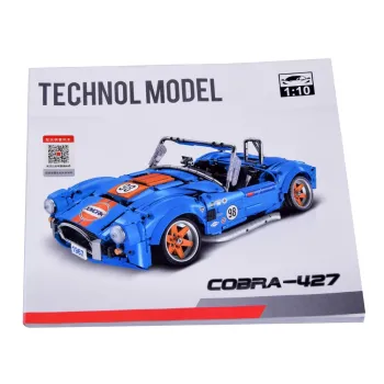 Widok boczny modelu Cobra-427 z otwartymi drzwiami