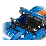 Model auta sportowego z przezroczystymi reflektorami z przodu