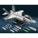 tylna klapa otwarta w modelu amerykańskiego myśliwca F-35