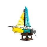 Klocki żółto-niebieskie przygotowane do złożenia łodzi żaglowej