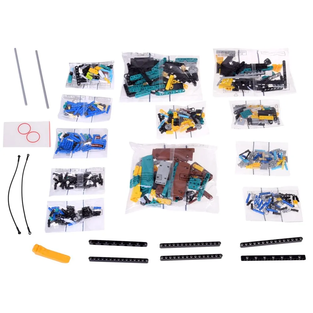 Odwzorowany model sportowej łodzi z realistycznymi linami i żaglami