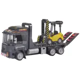 Zbliżenie na wózek widłowy skonstruowany z klocków technicznych