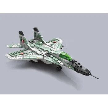 Model MIG-29 z klocków ustawiony jako eksponat na półce
