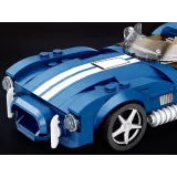 Efektowna replika niebieskiego roadstera z klocków jako ozdoba kolekcjonerska