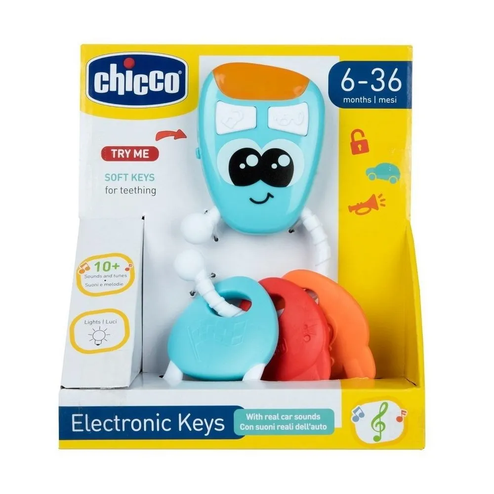 Elektroniczne kluczyki z brelokami i przyciskami na białym tle