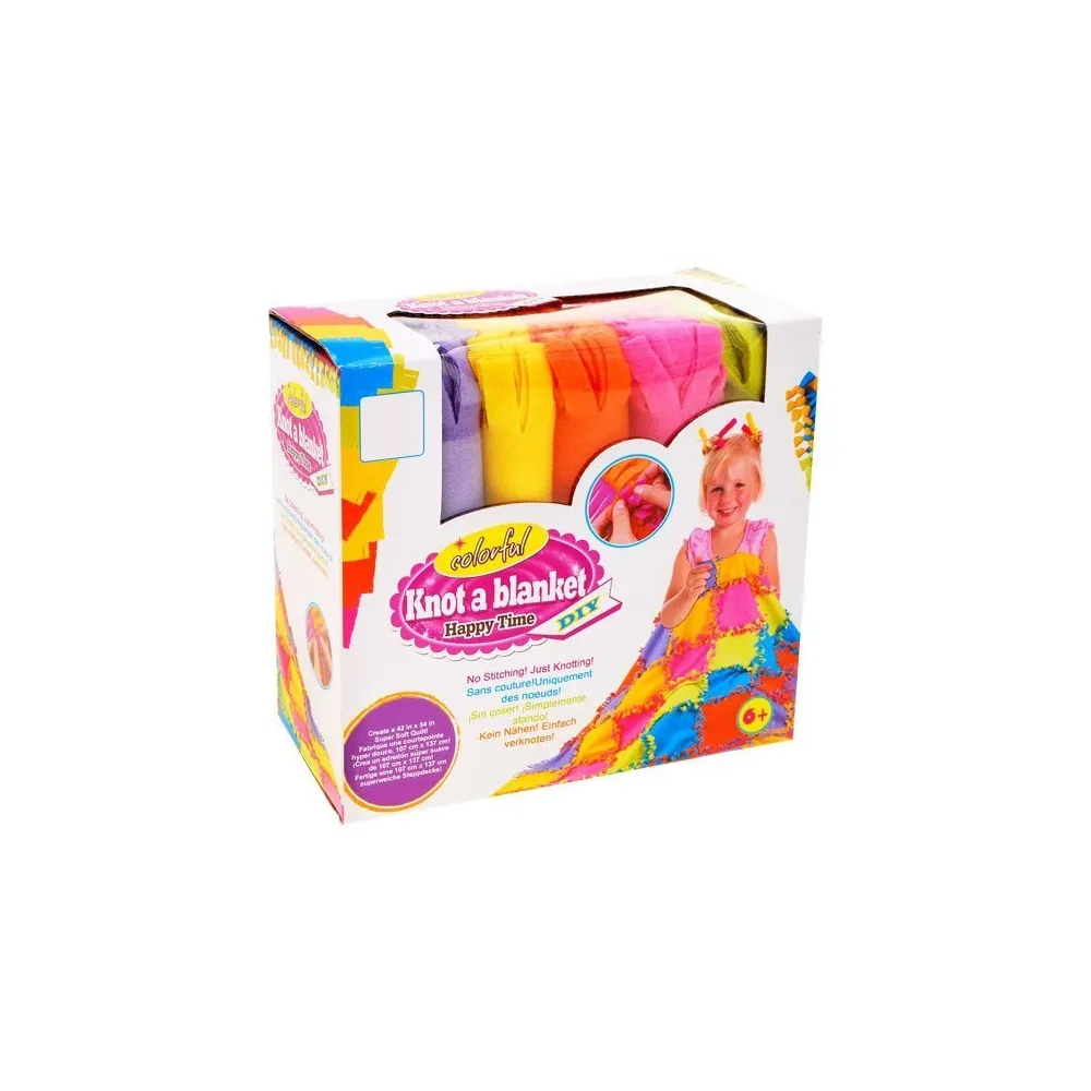 zbliżenie na ozdobne frędzle kwadratów w zestawie diy