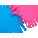 ręczne łączenie elementów tworzących kocyk do samodzielnego wykonania