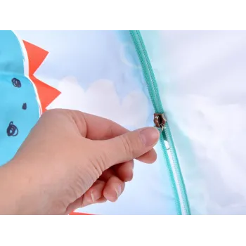 detal zaokrąglonej krawędzi konstrukcji kojca