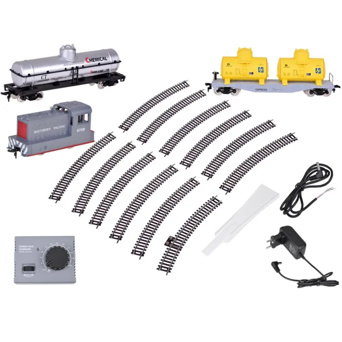 fragment toru z metalowymi łukami i elementami imitującymi drewno