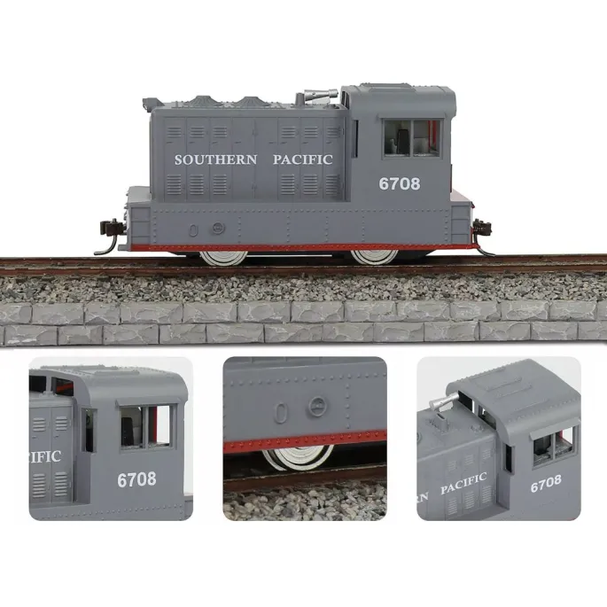 pociąg towarowy w trakcie jazdy po rozbudowanej trasie