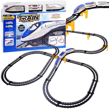 Nowoczesny pociąg osobowy z lokomotywą na torach 6m