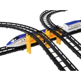 Układ torów z zakrętami, prostymi odcinkami i podjazdami