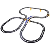 Komplet kolejki podczas zabawy, dzieci układają trasę pociągu