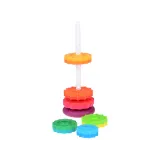 Wysoka wieża piramida z rozłożonymi krążkami do zabawy
