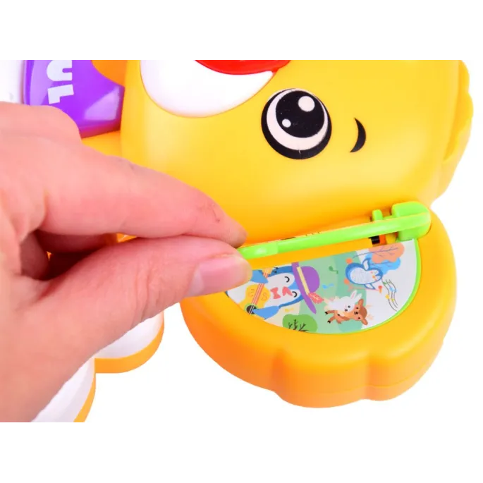 widok pianinka z wyraźnie widocznym panelem dźwięków zwierząt