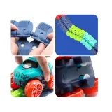 zabawa dzieci z giętkim torem i samochodzikiem na pokoju