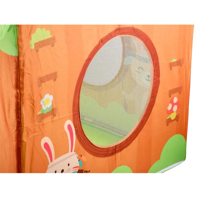 Wnętrze namiotu domek dla dzieci w bajkowym stylu